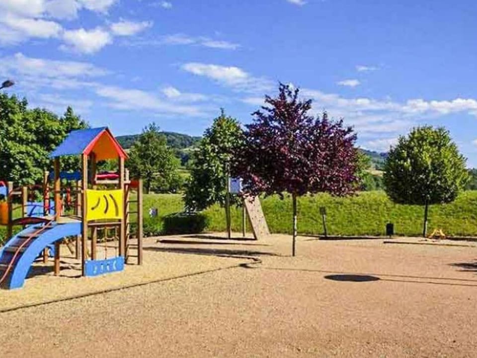 Mobil-home pour 6 pers., animaux OK - API-1-52-2789 Campground/ 
RV Resort in Bourgogne-Franche-Comté