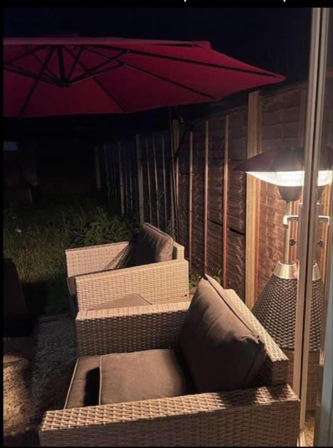 Wilton Retreat-Hot tub, Pool table, Parking Apartment in Southampton