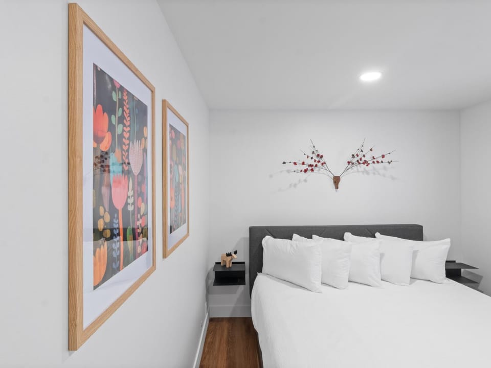 Bed, Bedroom