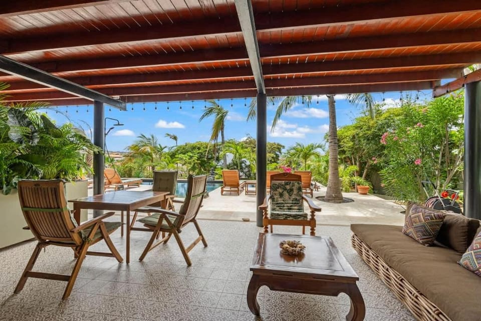 Bali Suites - The Villa a Private Paradise Villa in Jan Thiel