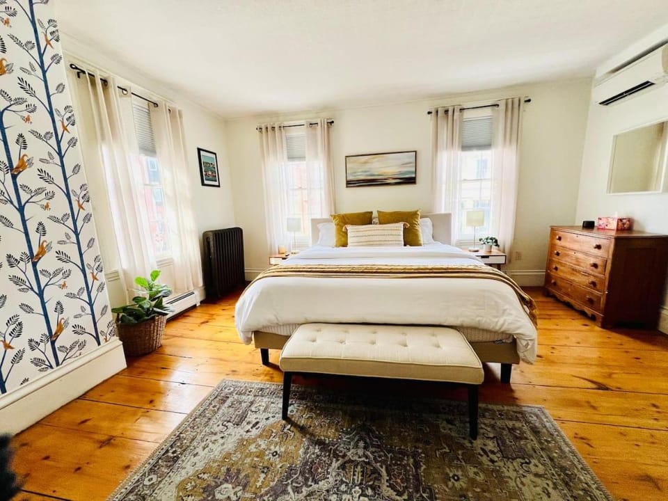 The LUXE West End Apartment in South Portland