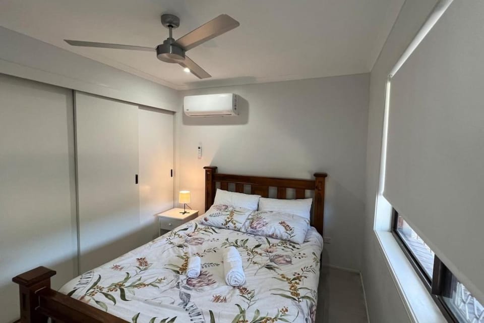 Renovated House 3Bed Master with AC Free Parking House in Brisbane