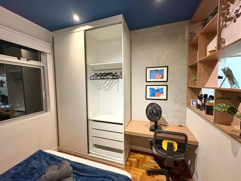 Business facilities, wardrobe