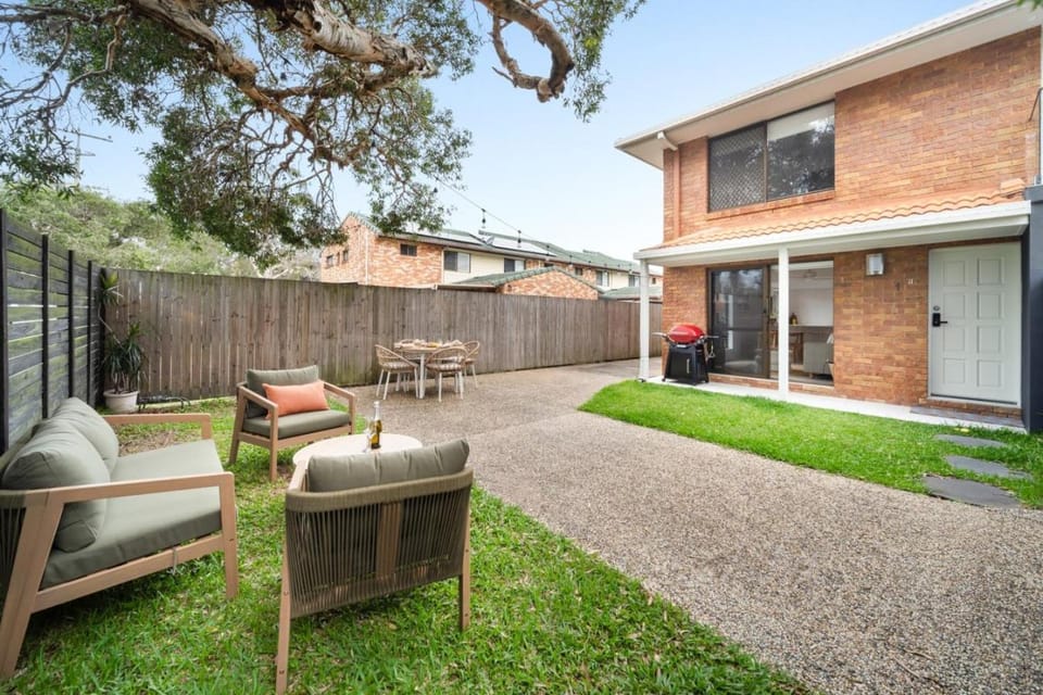 Property building, Patio, Seating area, Garden view