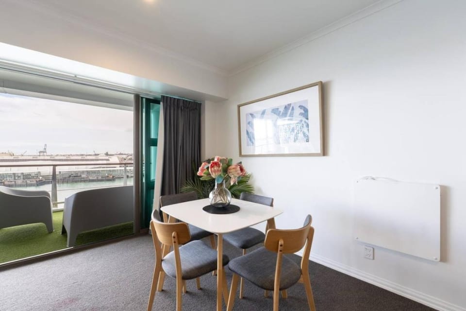 Shed 33 Waterfront Retreat Apartment in Auckland