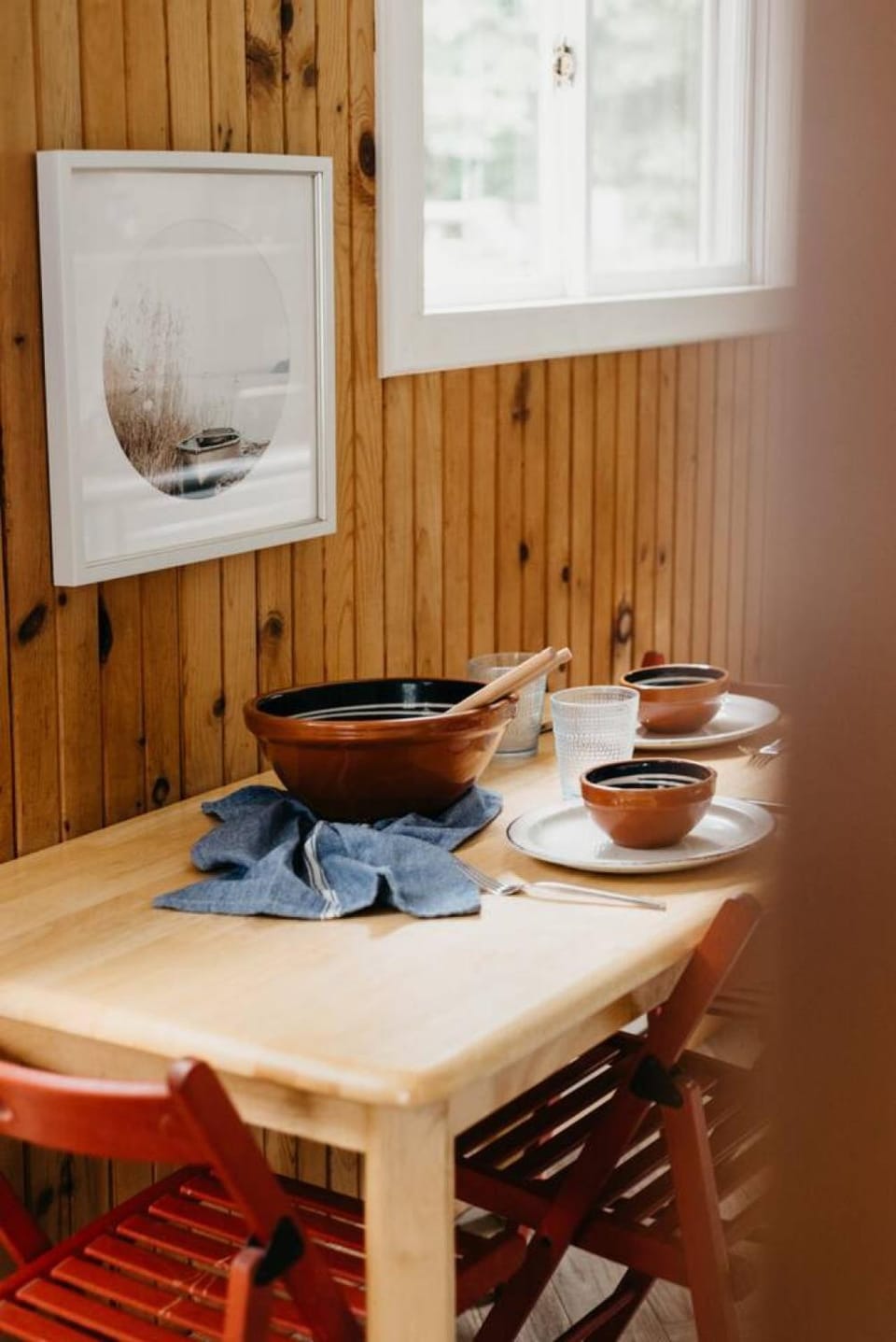 Pine Cabin- 2 Min to Lakes-Snowmobile Trails Cabin in Lake of Bays