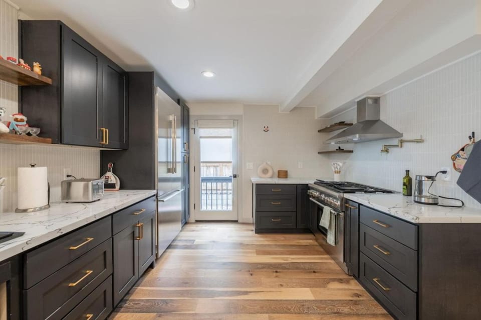 4BR Seattle Stunner House in Lake City