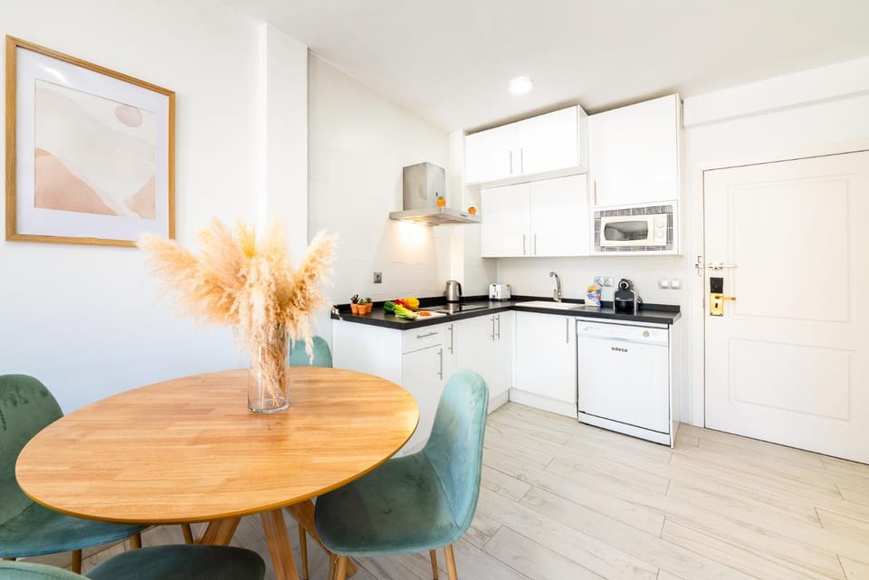 OleHolidays Romana Playa junto al mar Apartment in Marbella