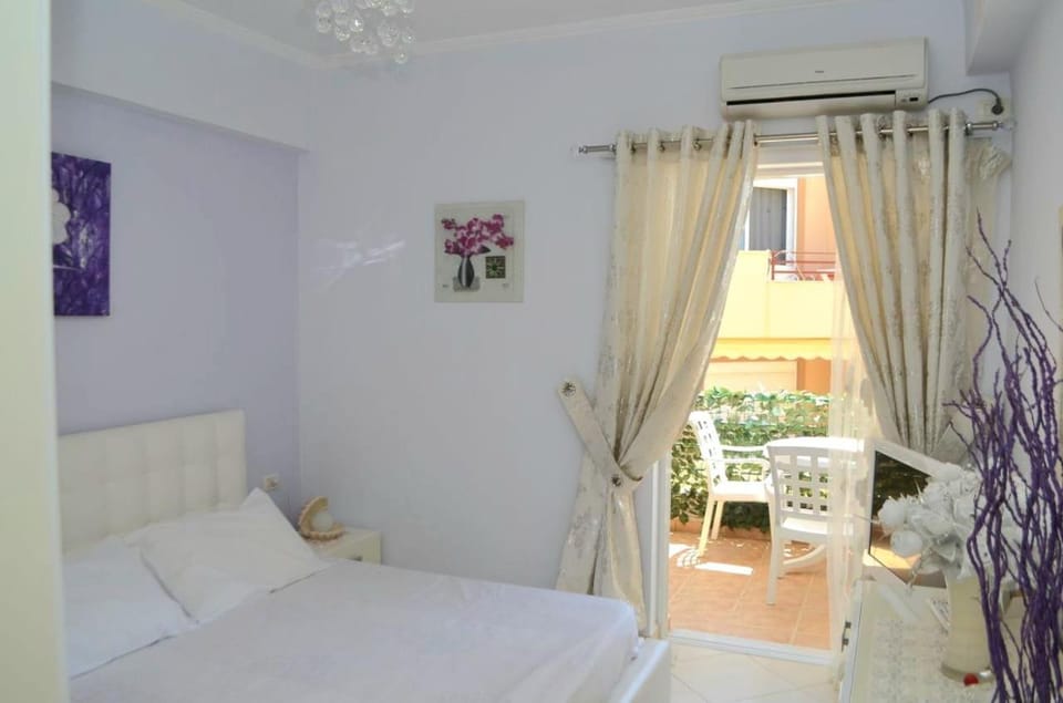 Bed, Bedroom, air conditioner