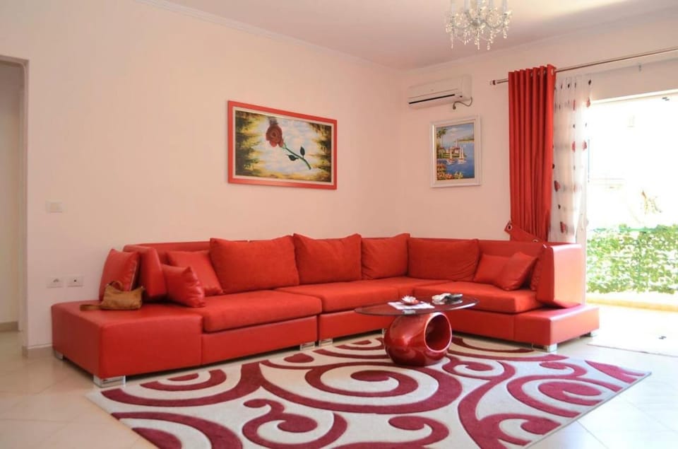 Living room, Seating area, air conditioner