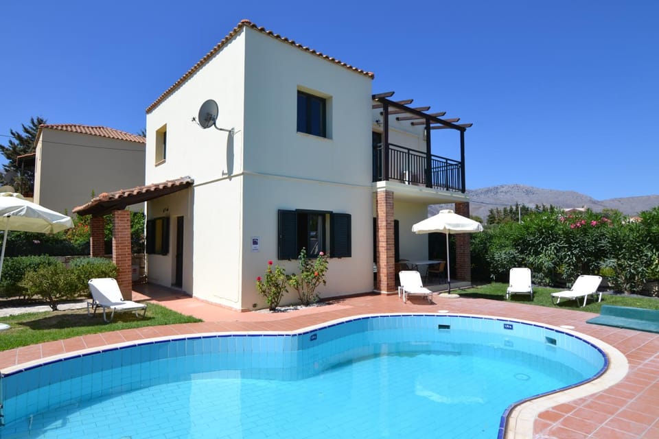 Day, Summer, Garden, Balcony/Terrace, Mountain view, Pool view, Swimming pool