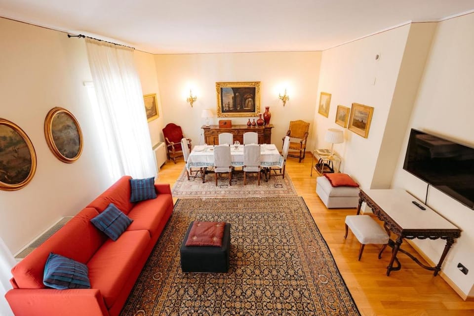 Roma Prestige Palace Piazza Castello & Egyptian Museum Apartment in Turin