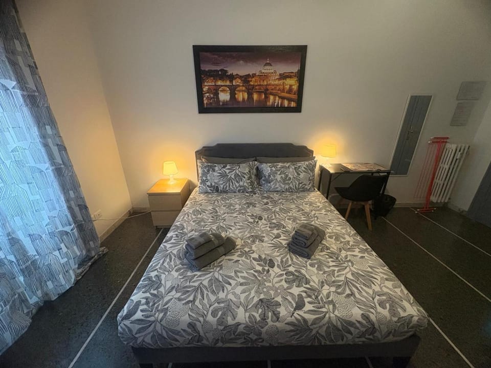 Bed, Photo of the whole room