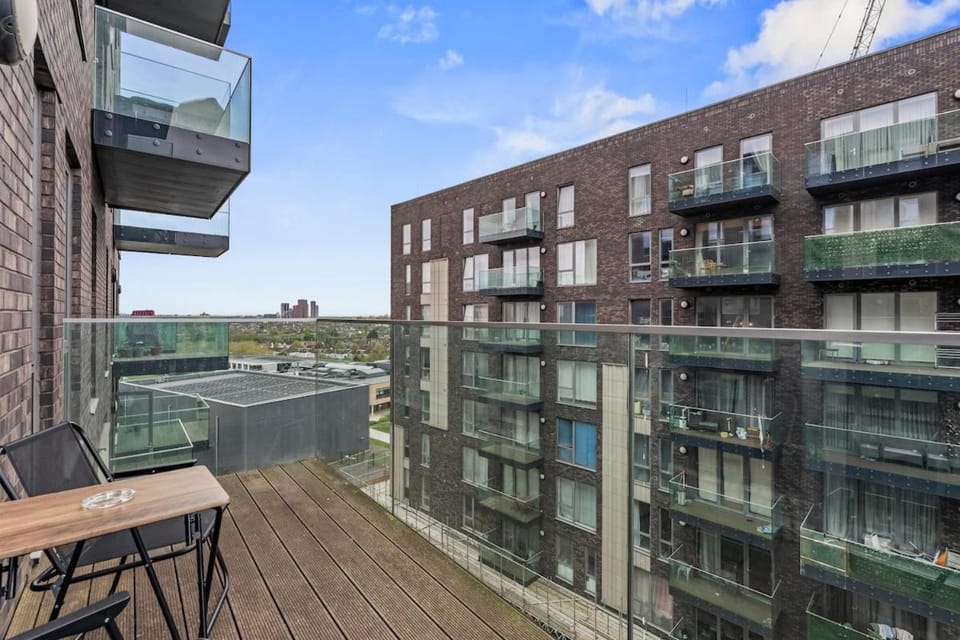 Modern 2BR Wembley Stay Sleeps 8 5-Min Walk to Stadium Apartment in Wembley