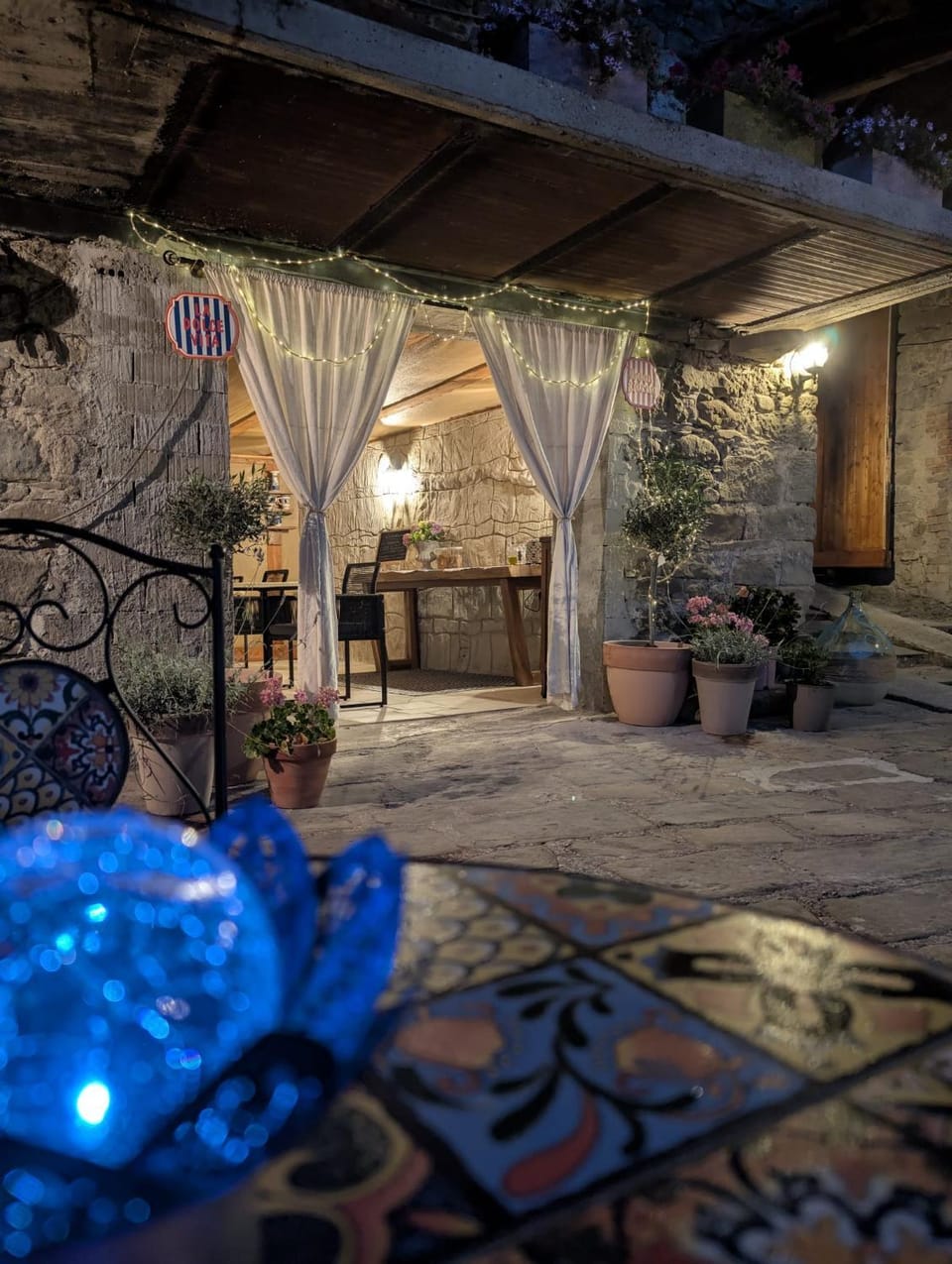 Breakfast, Inner courtyard view