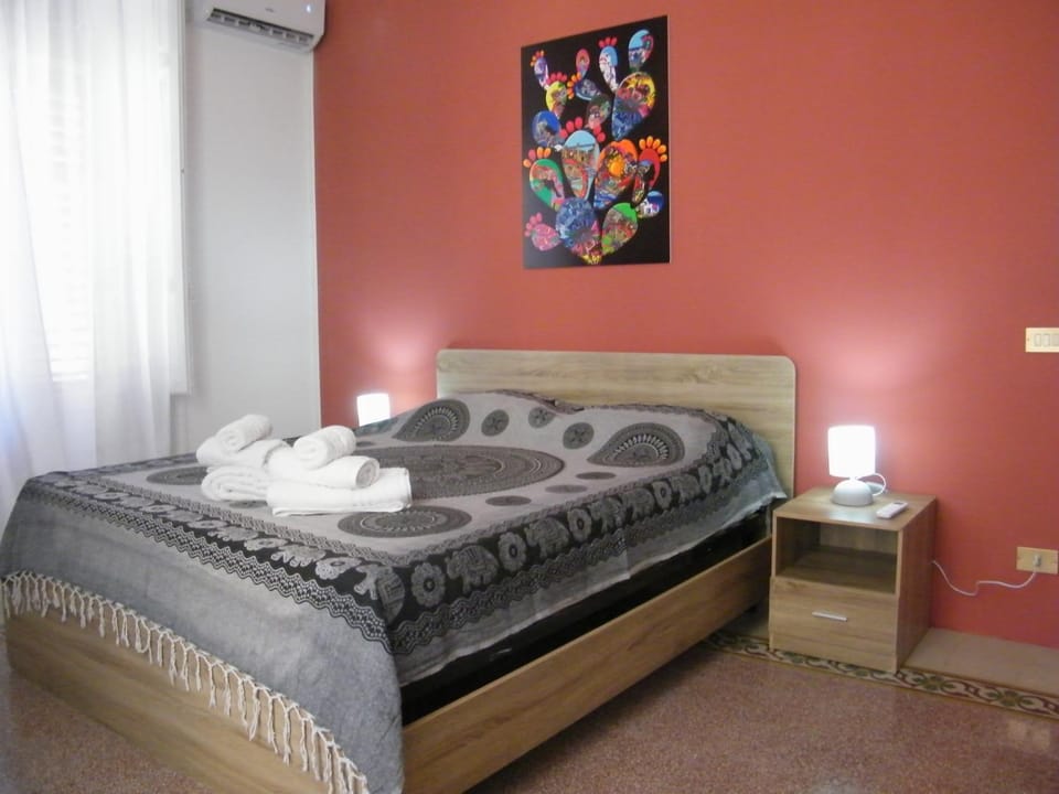 Mi manda Picone di Lolli's Liberty Apartment Apartment in Palermo