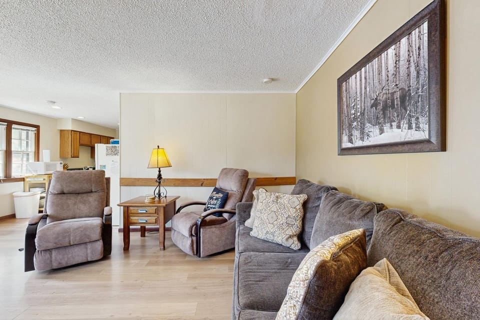 TV and multimedia, Living room, Seating area