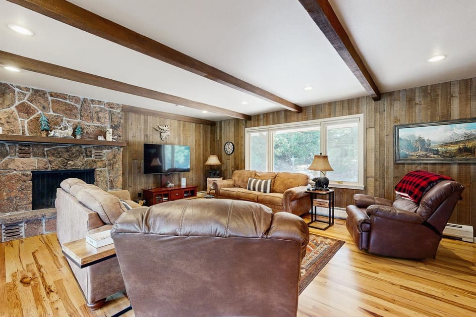 TV and multimedia, Living room, Seating area