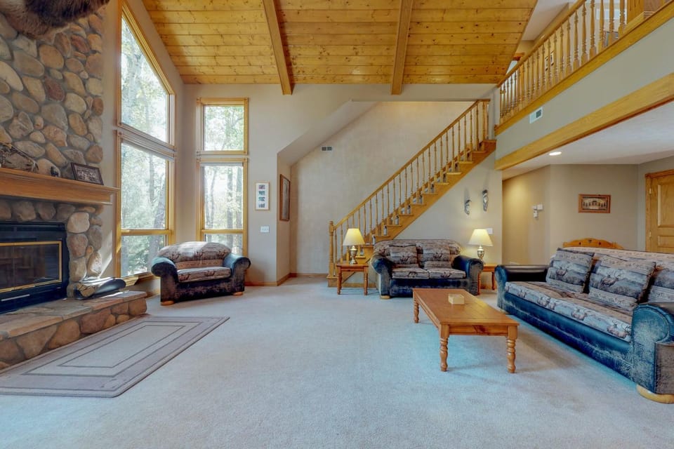 Living room, Seating area