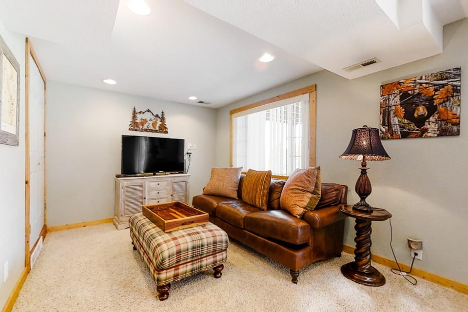 TV and multimedia, Living room, Seating area