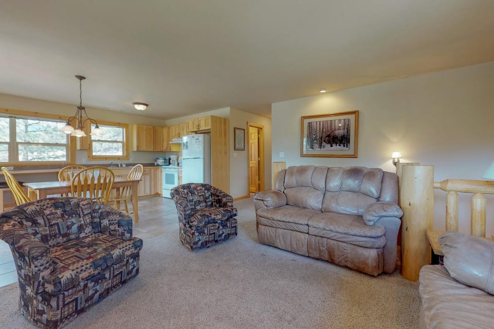 Living room, Seating area