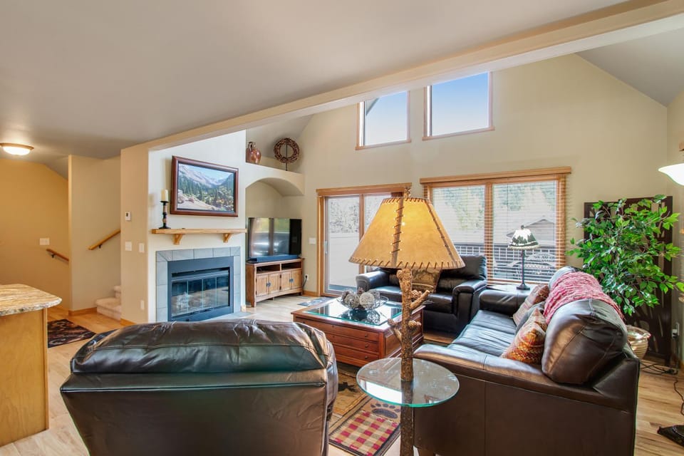 TV and multimedia, Living room, Seating area