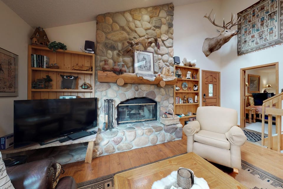 TV and multimedia, Living room, Seating area