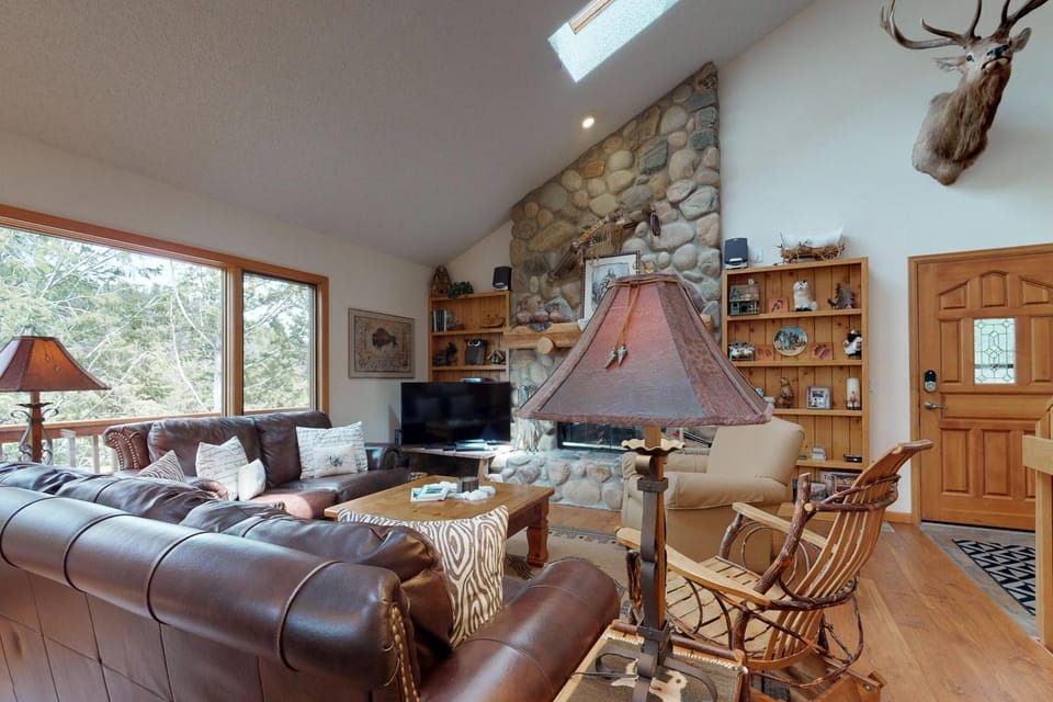 TV and multimedia, Living room, Seating area