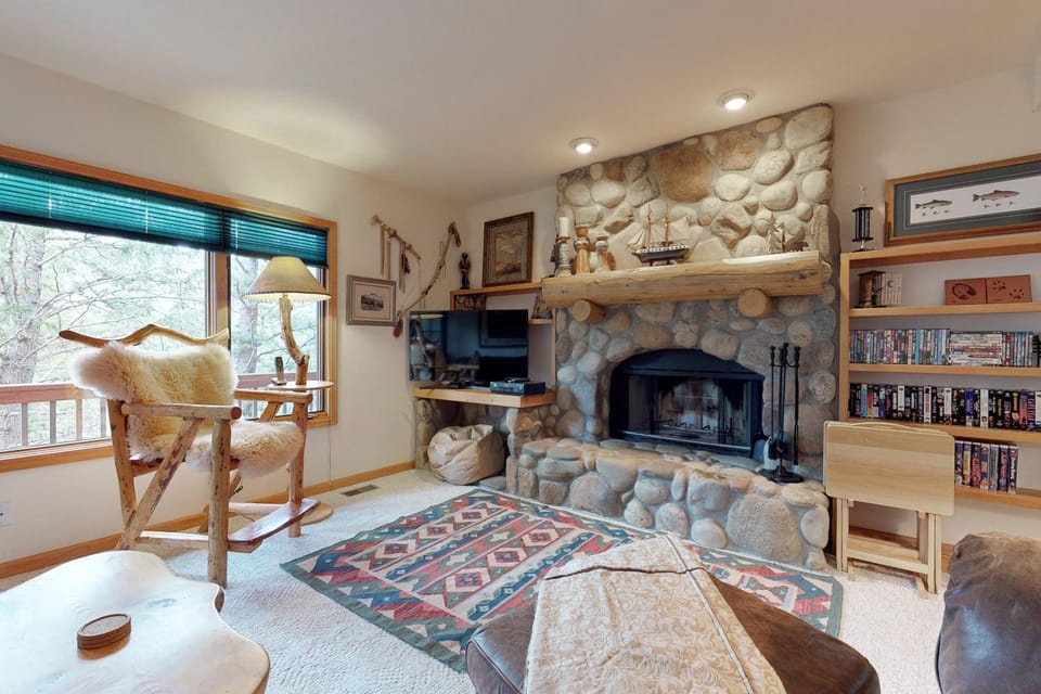 TV and multimedia, Living room, Seating area
