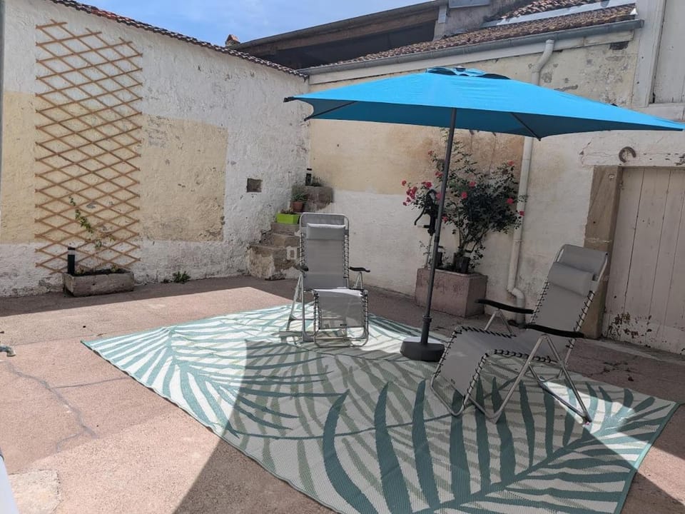 Inner courtyard view