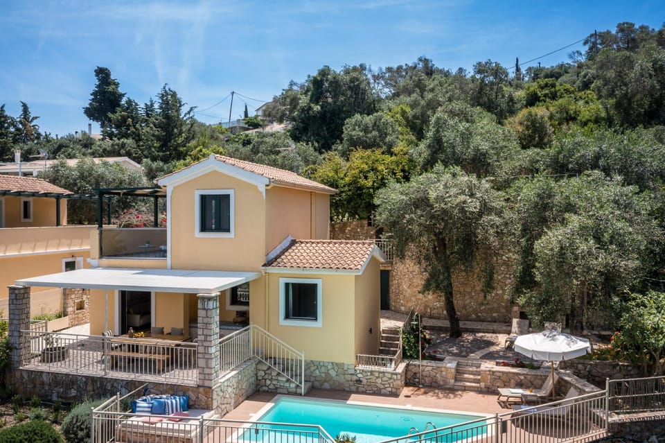 Property building, Natural landscape, Garden view, Pool view, Swimming pool, sunbed