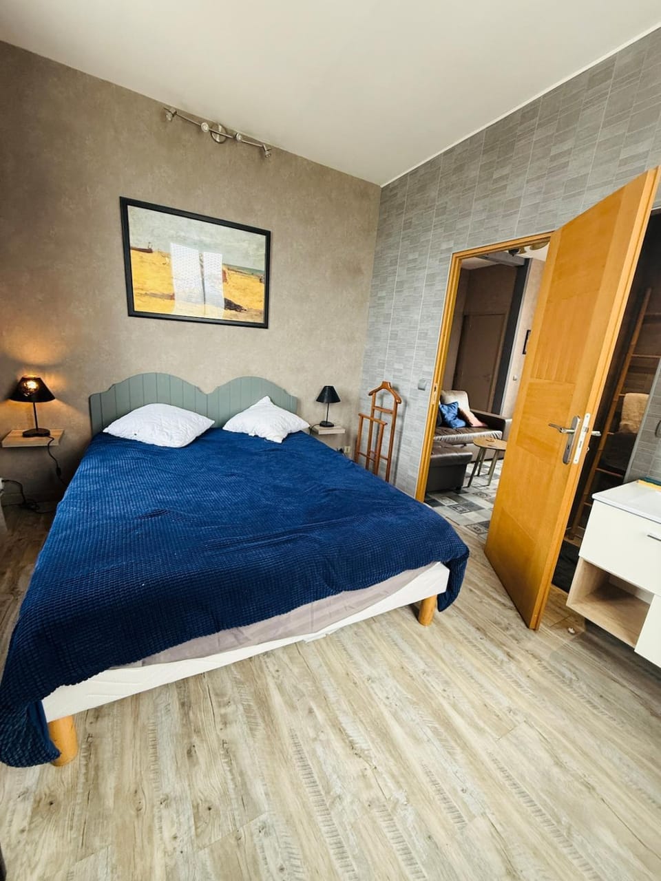 Charming apartment in Honfleur Free Parking Apartment in Honfleur