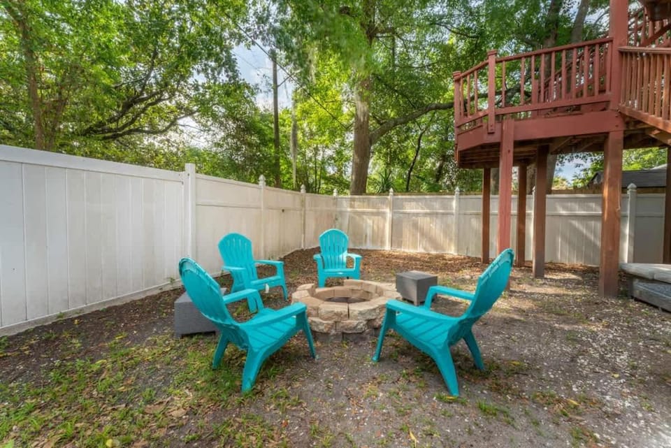 Historic Gem in Springfield - Grill Private Deck Apartment in Jacksonville