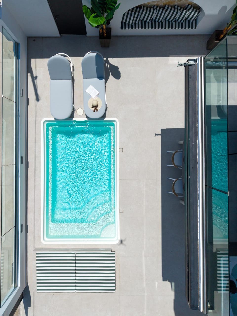 Nearby landmark, Day, Natural landscape, Mountain view, Pool view, Swimming pool, sunbed