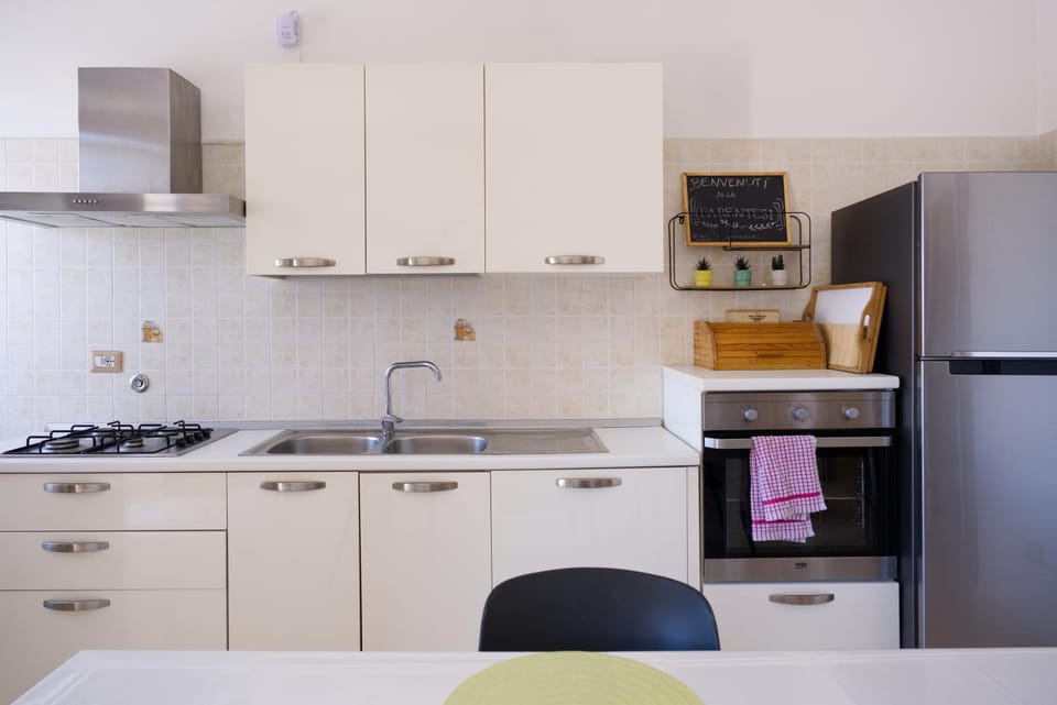Kitchen or kitchenette, Kitchen or kitchenette, kitchen