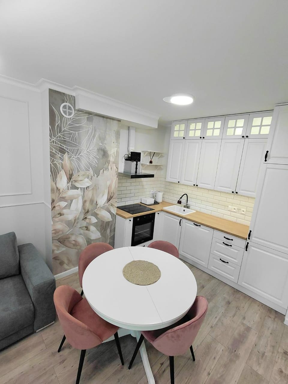 APARTAMENT FRYDRYCHOWICZA z ogródkiem przy Politechnice i Onkologii Apartment in Poland