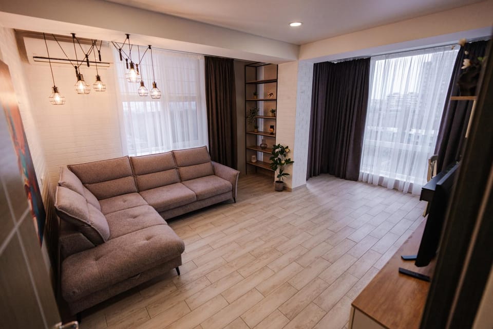 Communal lounge/ TV room, TV and multimedia, Living room