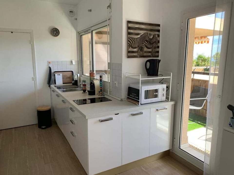 Studio vue mer aux portes de monaco Apartment in Monaco