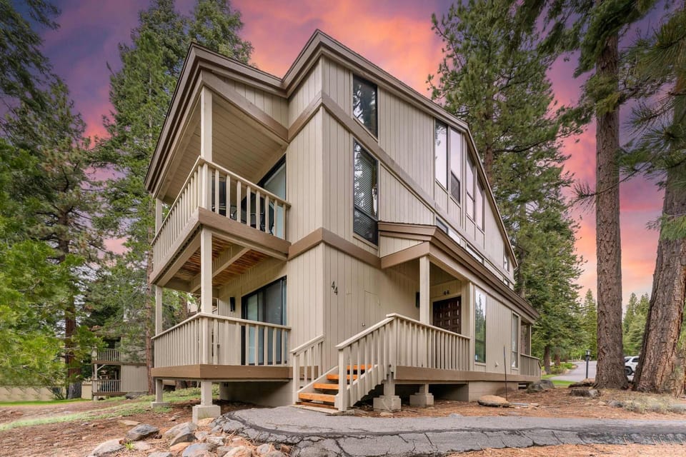 Chickadee's Ridge House in Tahoe Vista