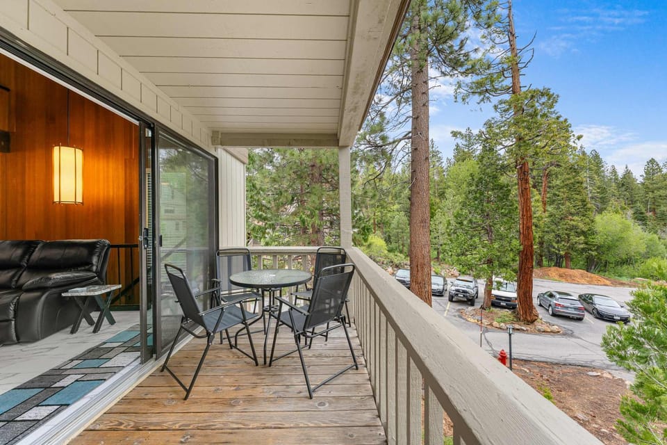 Chickadee's Ridge House in Tahoe Vista