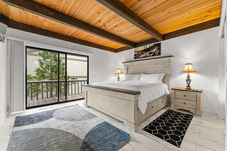 Chickadee's Ridge House in Tahoe Vista