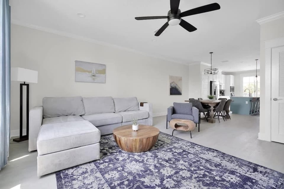 Luxury Beach Townhome - Team Joseph Ellen House in Jacksonville Beach