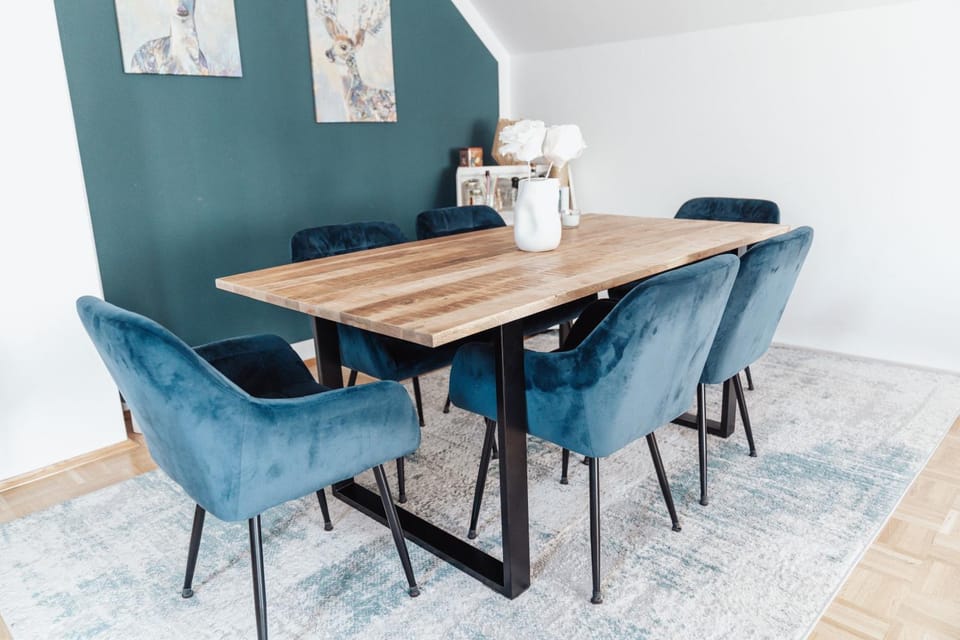 Living room, Dining area