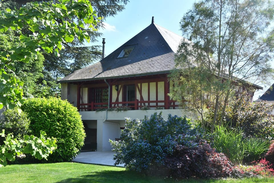 Gîte 6-8 personnes Ste-Anne au Clos du Petit Dannezy House in Centre-Val de Loire