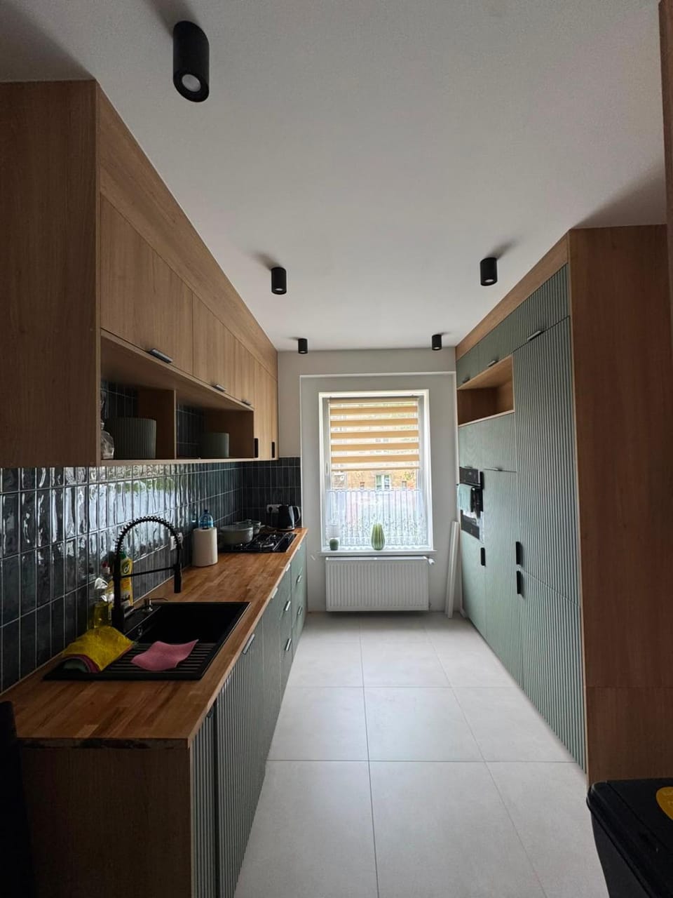 Kitchen or kitchenette, kitchen