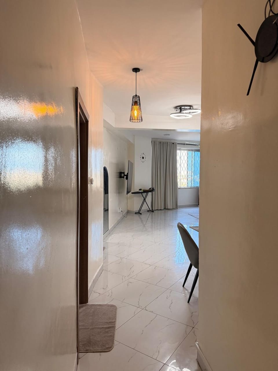 Modern Seaview Penthouse 10,Rooftop pool, Ac Apartment in Mombasa