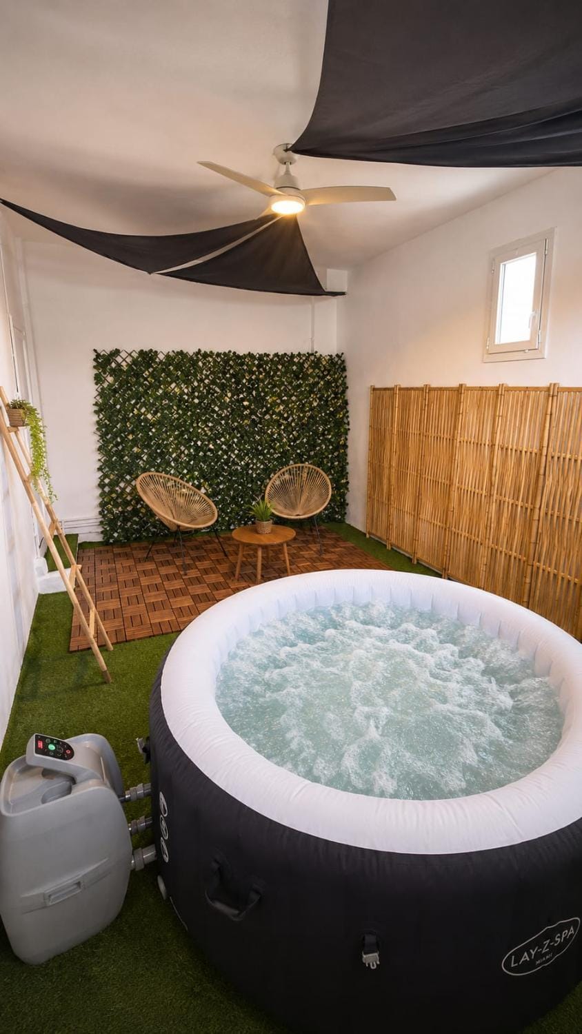 Cozy family home - Spa - Wifi - 6 pers House in Occitanie