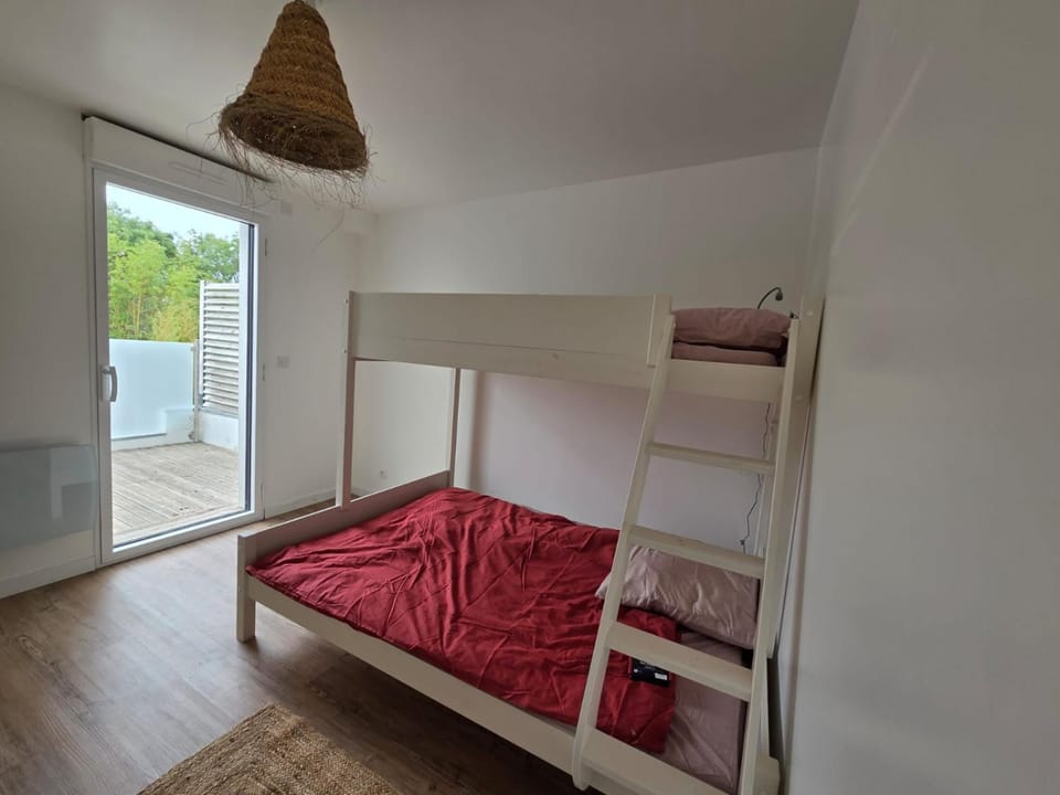 Maison à 8 mn de l'ile de ré et de La Rochelle 2 chambres 5 personnes House in Nouvelle-Aquitaine
