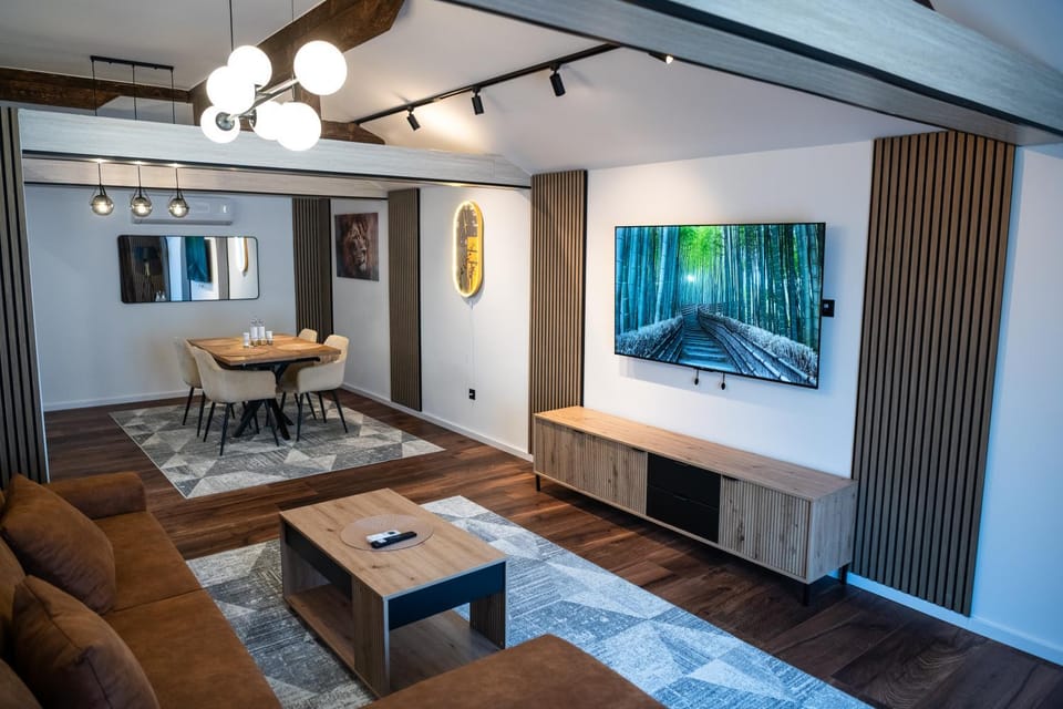 TV and multimedia, Living room