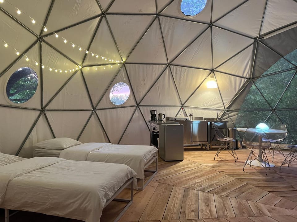 Dôme en forêt Luxury tent in Nouvelle-Aquitaine
